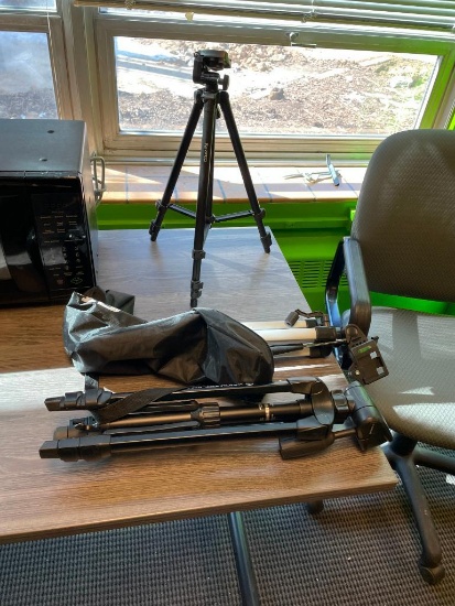 3 Tripods