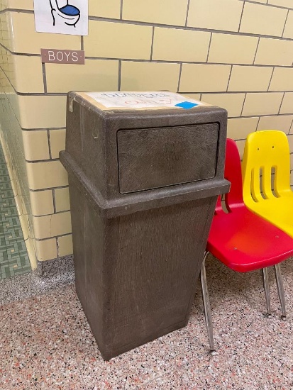 Commercial Waste Receptacle