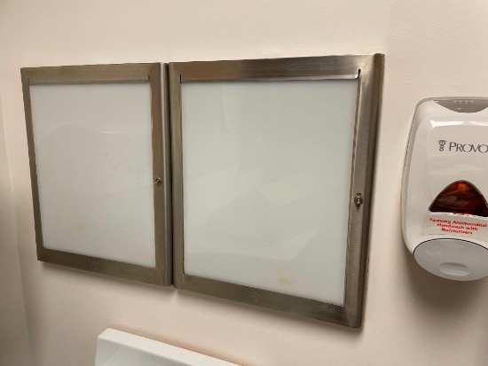 Wolf X-Ray Wall Mount Lighted X-Ray Viewer (1 Side Lights Up) - 2032
