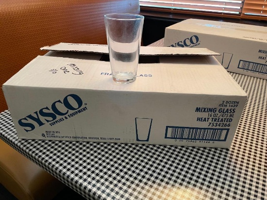 New Case of 24 Sysco Heat Treated 16oz Mixing Glass / Pint Beer Glasses No. 7534266
