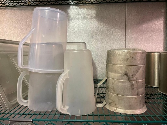 4 Pitchers