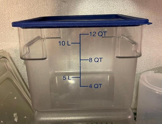 Lot of 2 - 12 Quart Food Containers w/ Lids