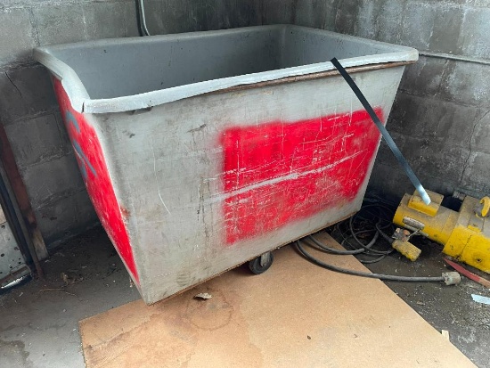 Mobile Bulk Bin Cart, Fair Cond.