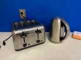 Hamilton Beach Toaster and Cuisinart Coffee Pot - Both Work