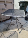 Metal Outdoor Patio Table (28in Square)