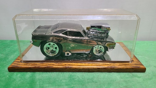 Die Cast Model Car w/ Display Case