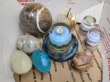 Neat Glass Western Theme Paperweights, Rainbow Way Western Sand Glass Pieces, Glass Eggs, Painted