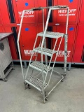 4-Step Mobile Warehouse Ladder