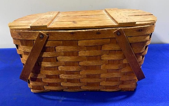 Wov-N-Wood Picnic Basket by JERYWIL