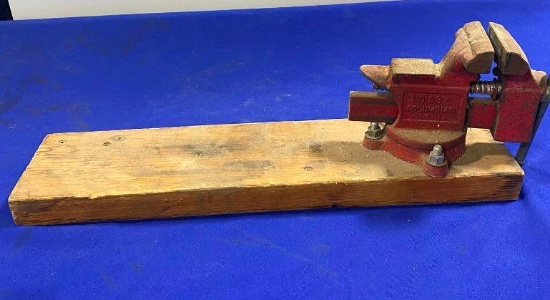 Columbian No. 03-1/2 Vise Made in USA