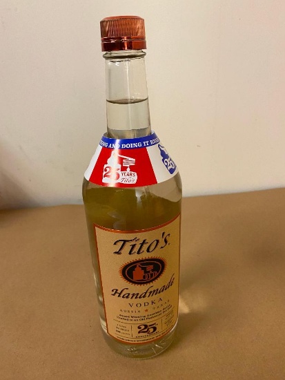 Titos Handmade Vodka, 750ml, 1 Bottle
