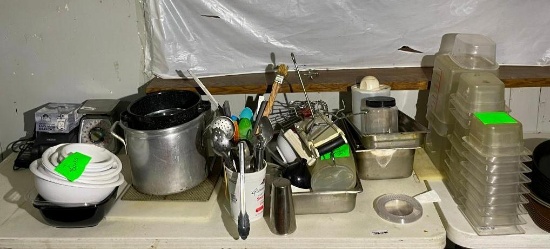 Group of Commercial & Residential Grade Kitchen Supplies, Food Pans, Fryer Basket, Pans, More