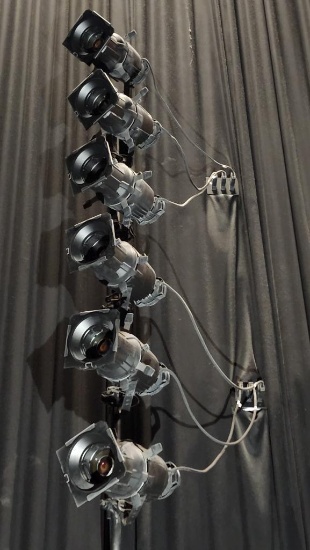 Wall Mount Light Bar w/ 6-Bulb Stage SpotLight Fixtures