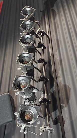 Wall Mount Light Bar w/ 6-Bulb Stage SpotLight Fixtures