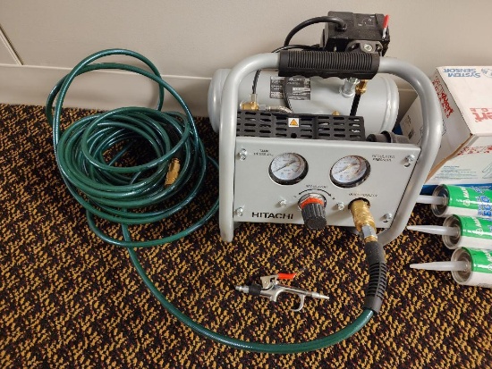 Hitachi Air Compressor Model EC-28M 1 PH 3 Wire 1 Gallon