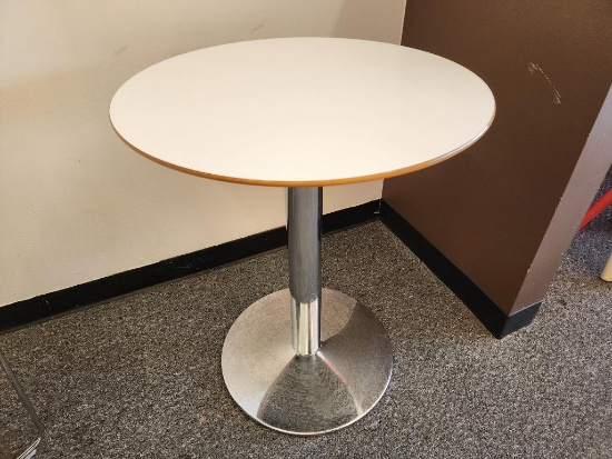 Modern Round Restaurant / Cocktail Table w/ HD Chrome Base, White Top, Wood Edge, 29-1/2in Dia.