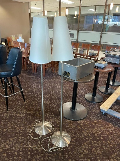 2 Lamps