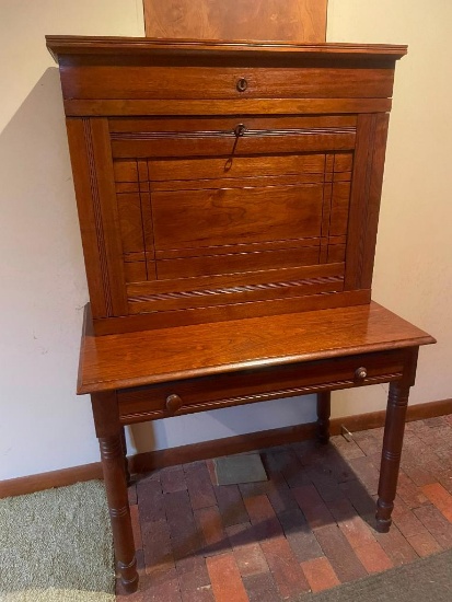 Antique Oak Pigeon Holed Desk w/ Key, Dovetailed Drawer, VG Cond.