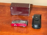 Victorinox Multi-Tool w/ Box and Belt Loop Case