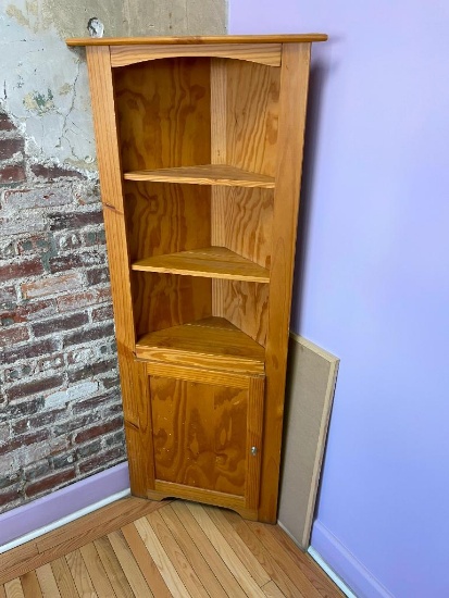 Corner Shelf, Pine Wood, VG Condition, See Images for Size
