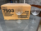 Case of Wine Glasses, 1 Dozen, Libbey No. 7503 Vina 13-1/2oz Wine Balloon Glasses