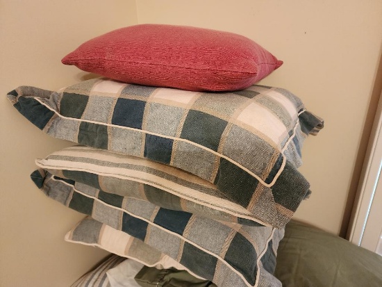 Green Checked Bedspread, Matching Pillows, Queen Size Blanket & Sheet Set