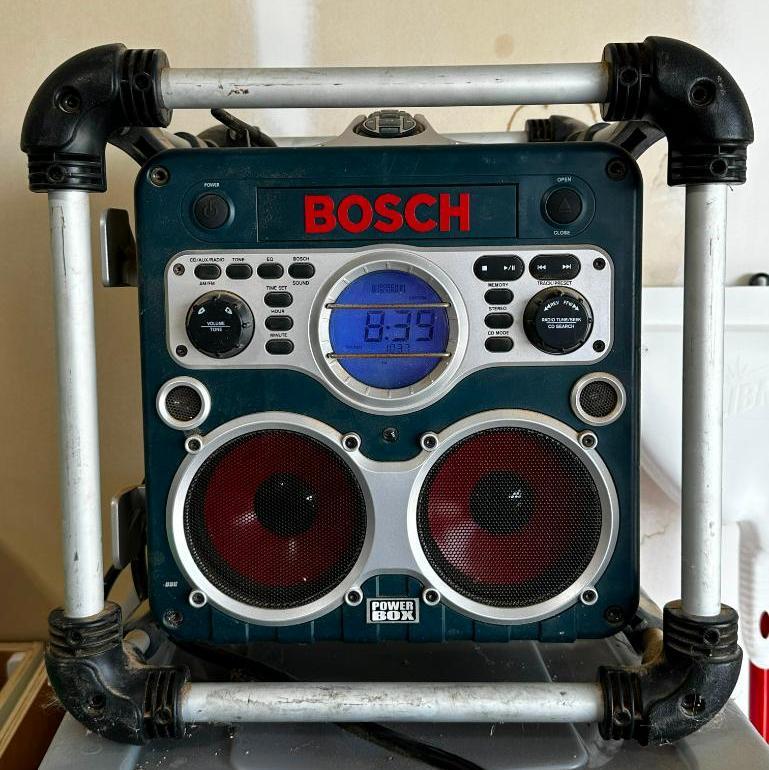 Bosch PB10-CD Jobsite Construction Radio / | Proxibid