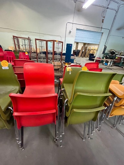 (11) American Seating Plastic School Chairs in 2 Colors