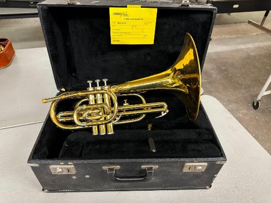 Elkhart Marching Mellophone in Case