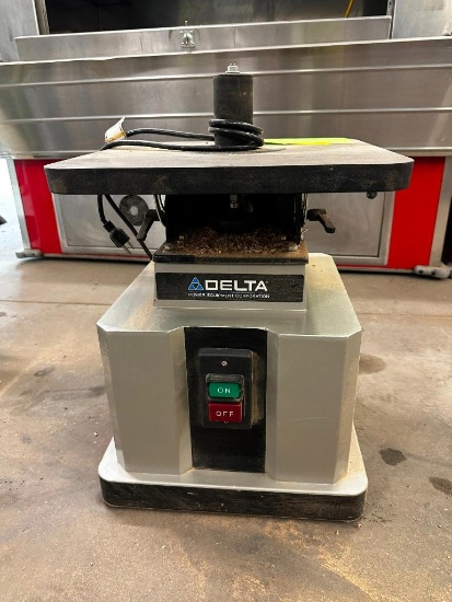 Delta 1/2 HP Oscillating Bench Spindle Sander Model 31-483