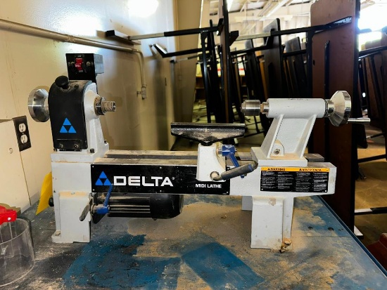 Delta Midi Lathe Model 46-250 1/2 Hp, 120V, 6.6 A. 1 PH, 60 Hz, 1800 RPM