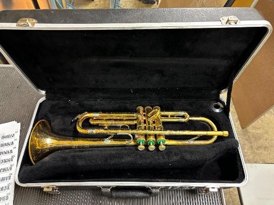 Olds Ambassador Trumpet in Case