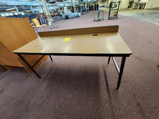 Woodgrain Computer Table 60" x 25" x 30"