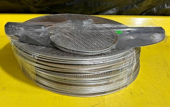 24 Pizza Screens and Pizza Slicer Knife