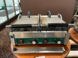 Waring Commercial Model WFG300 Double Panini Press w/ Cast Iron Smooth Plates, 240v/1ph