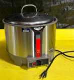 Vollrath 17169 - 7 Quart Round Heat 'n Serve Rethermalizer, 120v Food / Soup Warmer