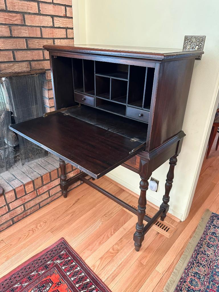 Vintage North-Western Master-Craft Furniture | Proxibid, image size:769x1025