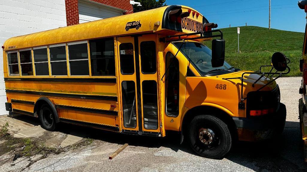 2003 GMC Savana Midbus Mid-Bus, Type A Bus Proxibid