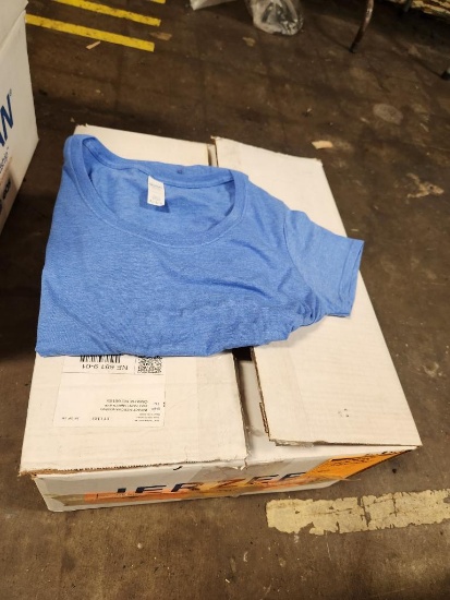 (60) Women's T-Shirts in Light Heather Blue - Medium