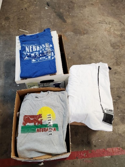Group of Nebraska Cow on Grass T-Shirts - Light Grey & Light Blue