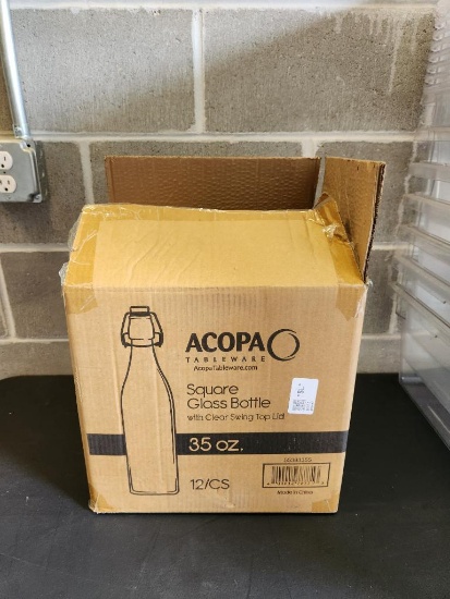 8 Acopa Square Glass Bottles w/ Clear Swing Top Lids, 35oz