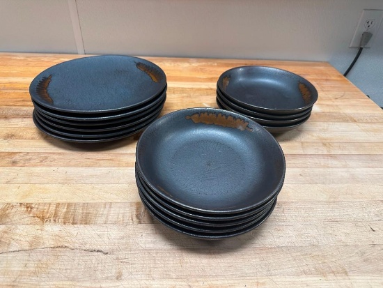 Playground Coupe Stoneware China - 6 Plates, 9 Bowls