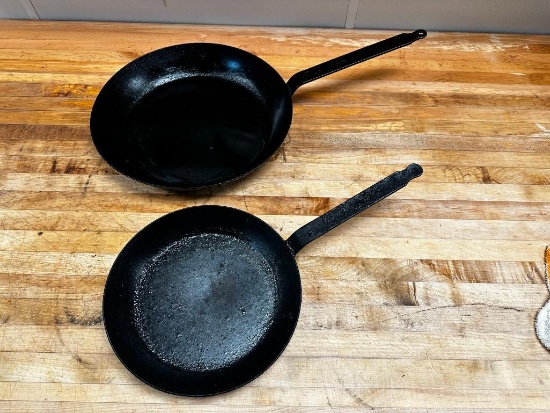 Lot of 2 HD Skillets - 12in and 16in