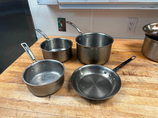 4 Piece Cuisinart Set - 4qt, 2qt, 1.5qt Sauce Pots, 8in Skillet Fry Pan