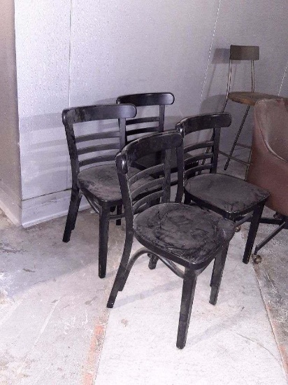4 Restaurant Chairs, 1 Bar Stool