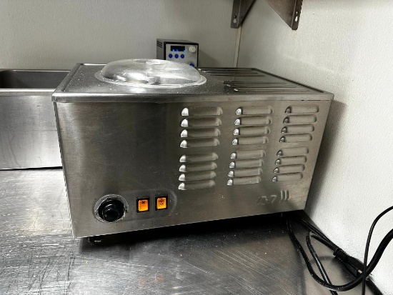 MUSSO Pola 2-Quart Model L2 or L2A Ice Cream Maker
