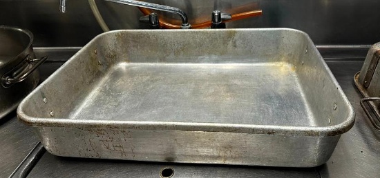 Vollrath Wear-Ever No. 68361 - 29.5 Quart Aluminum Roaster Pan, 24in x 18in x 4-3/4in