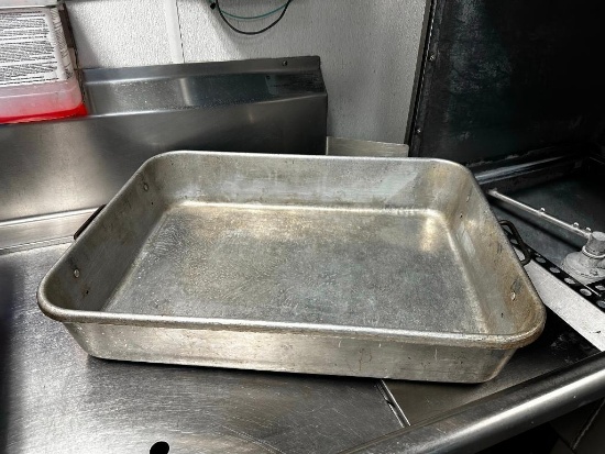 Vollrath Wear-Ever No. 68361 - 29.5 Quart Aluminum Roaster Pan, 24in x 18in x 4-3/4in