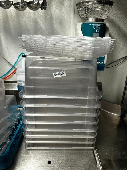 (8) Cambro - 4-3/4 Gallon Food Pans 12in x 18in x 9in - with Lids