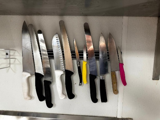 Magnetic Knife Holder w/ Several Kitchen Knives
